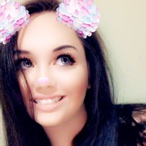 Meet your Posher, Traci